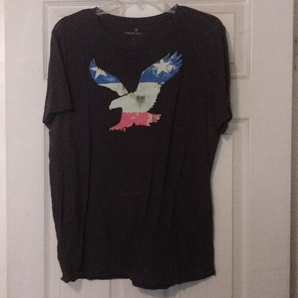 Tee shirt